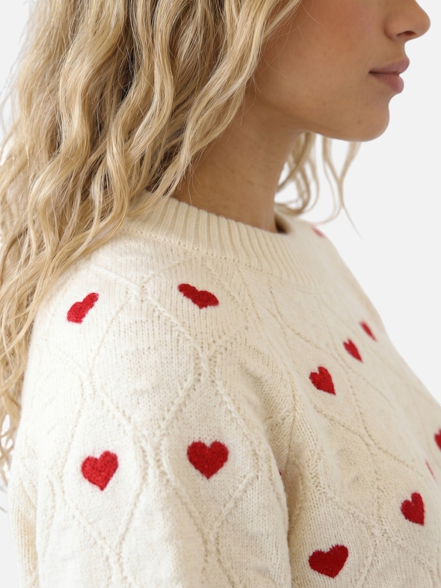 Pull à col rond avec motif cœurs pour femme | Idéal pour l’automne et le quotidien