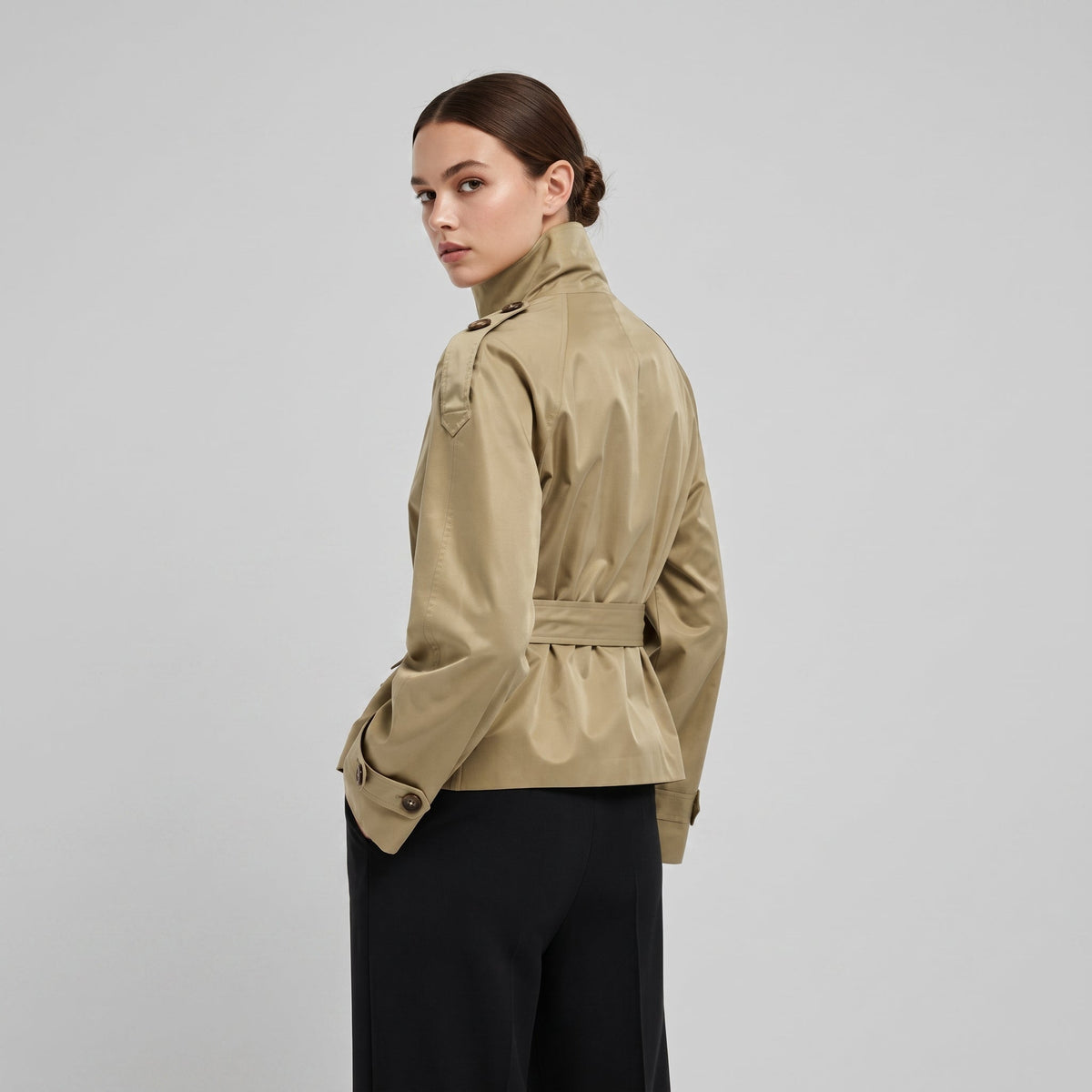 Veste trench courte croisée pour femmes