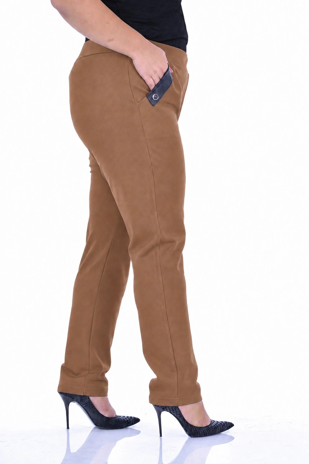 Pantalon droit à poches pour femmes