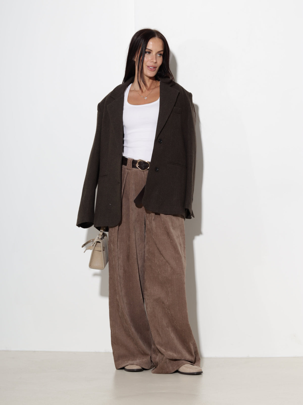 Pantalon large à pinces pour femmes