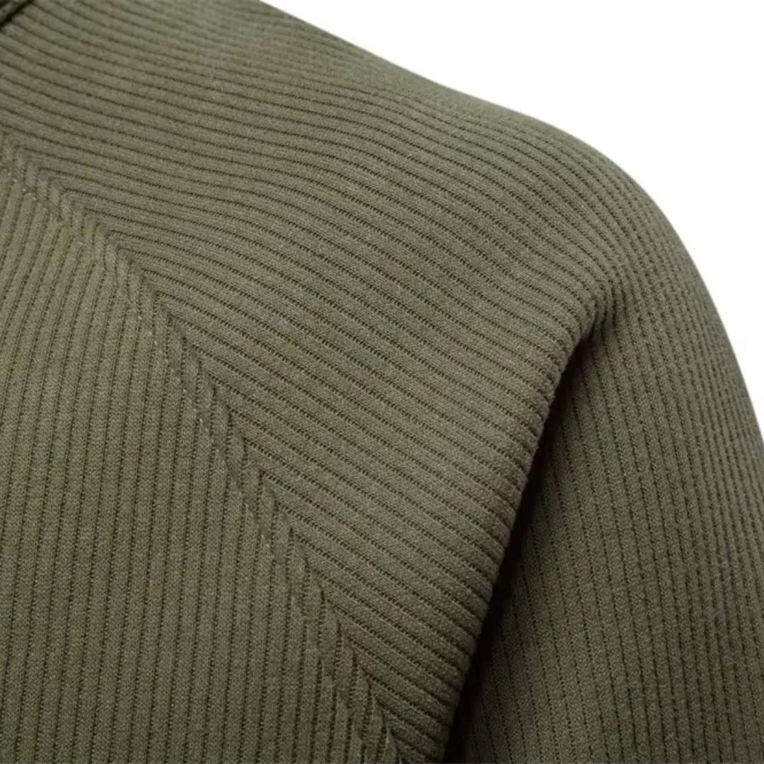 Pull à col montant zippé pour hommes