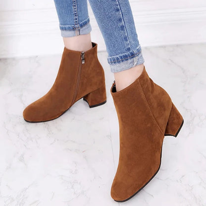 Bottines à talon carré pour femmes