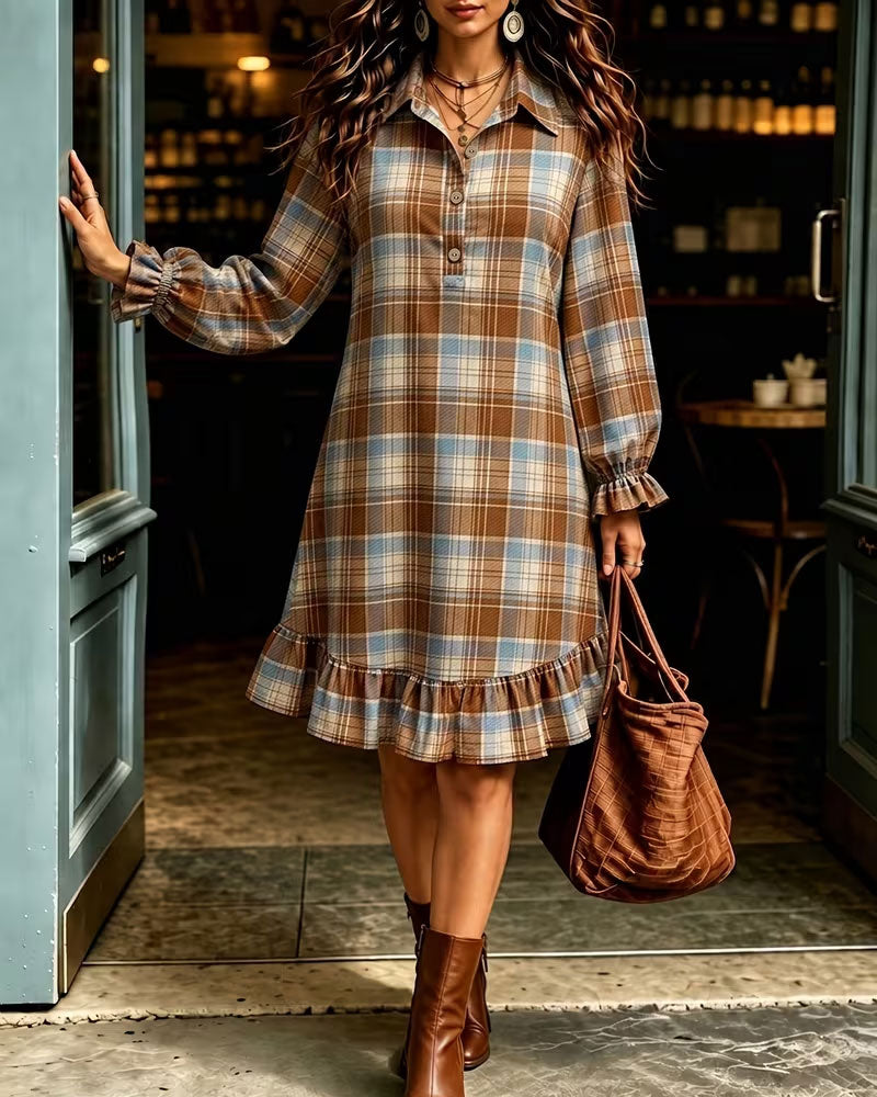 Robe à carreaux et col chemise pour femmes