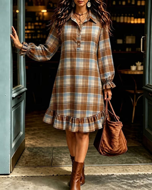 Robe à carreaux et col chemise pour femmes
