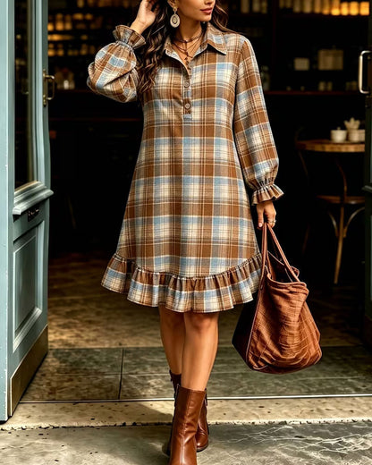 Robe à carreaux et col chemise pour femmes
