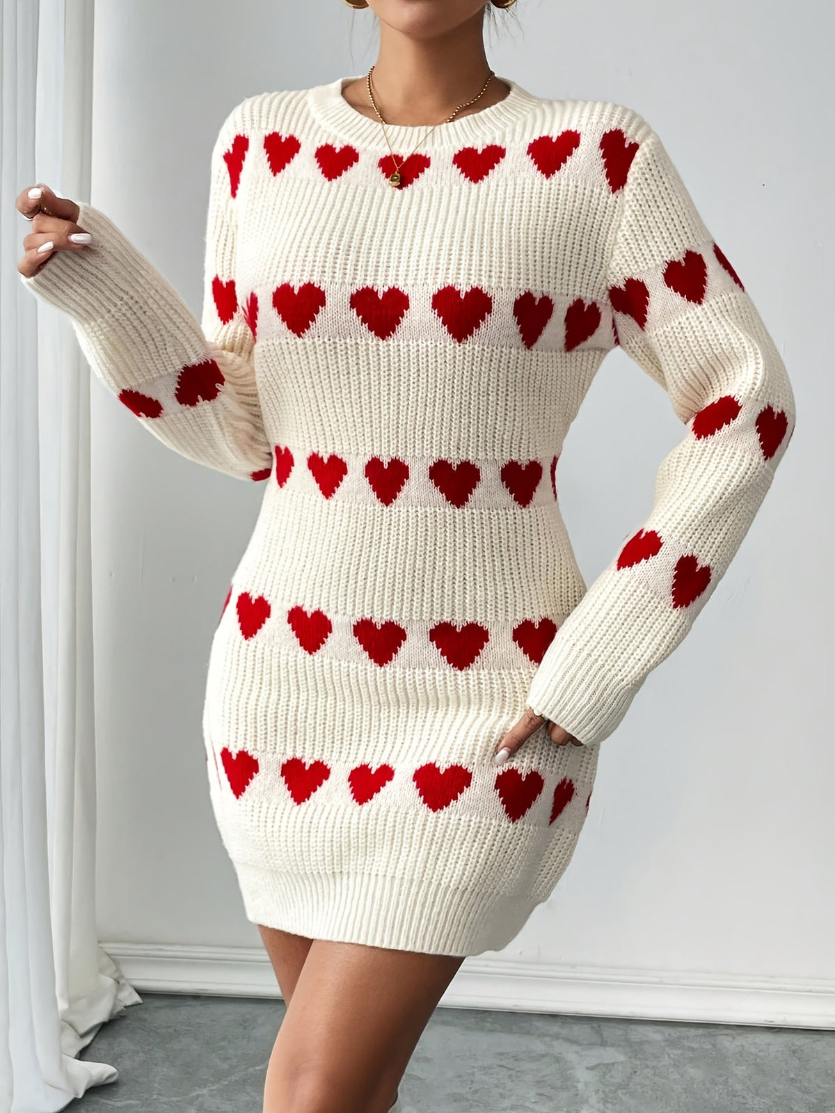 Robe pull à motif cœurs pour femmes
