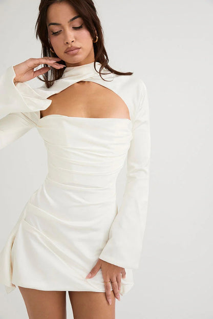 Robe Mini à Manches Longues avec col Montant et découpes pour Femme | Idéale pour les Fêtes ou Soirées