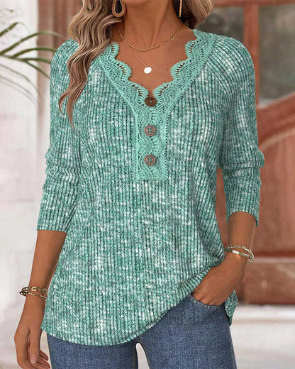 T-shirt à col en V bordé pour femmes