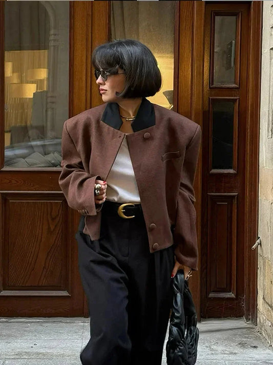 Veste courte à col noir pour femmes