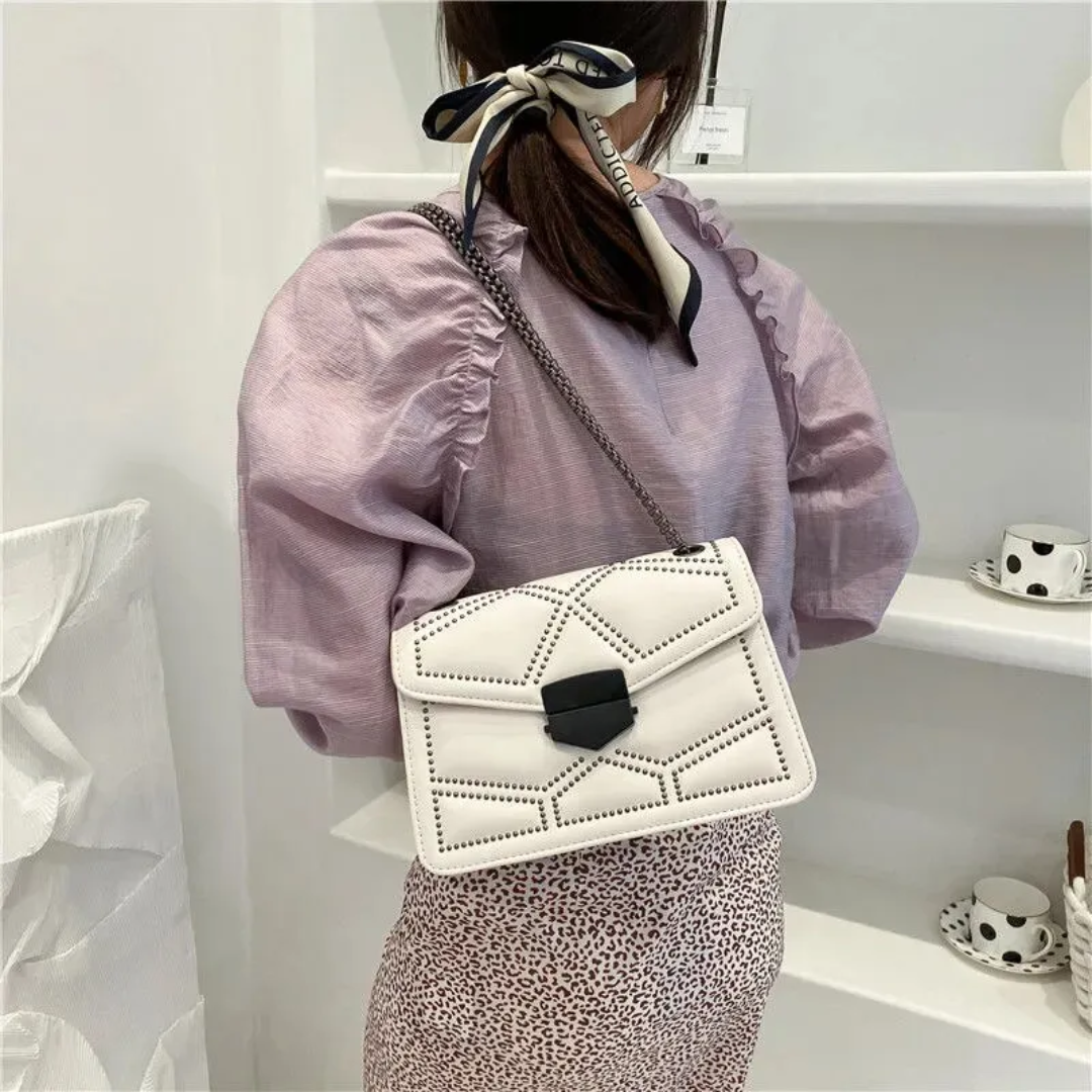 Sac Crossbody Rectangulaire avec Chaîne pour Femmes | Idéal pour le Quotidien