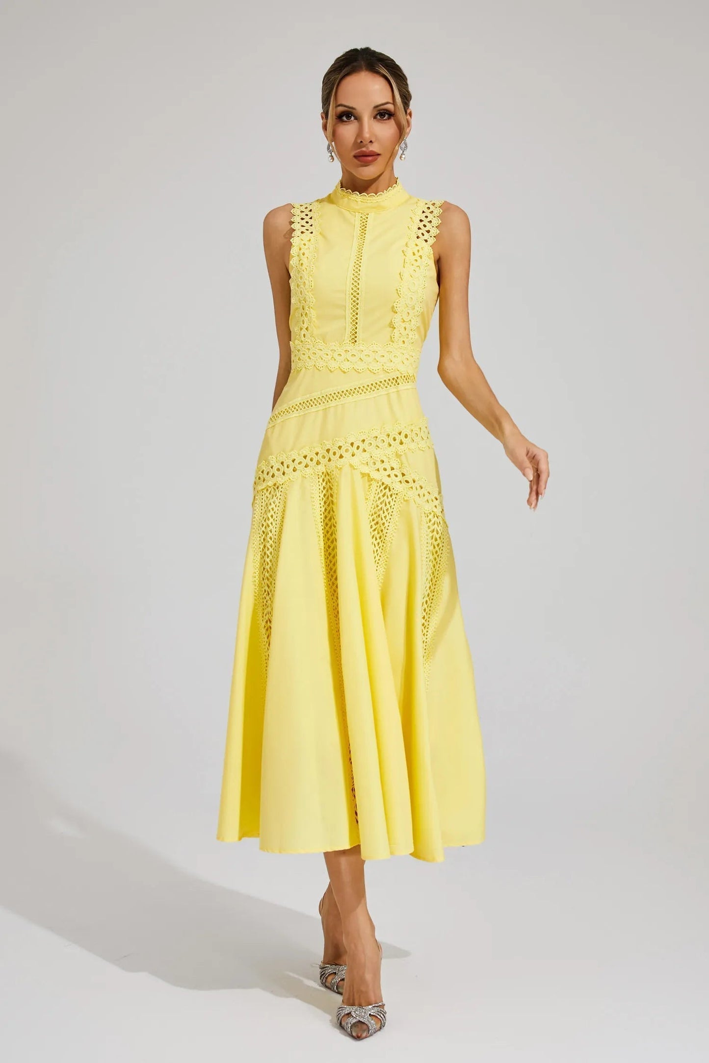 Robe Midi Sans Manches avec Détail Dentelle pour Femme | Idéale pour les Événements et Occasions d’Été