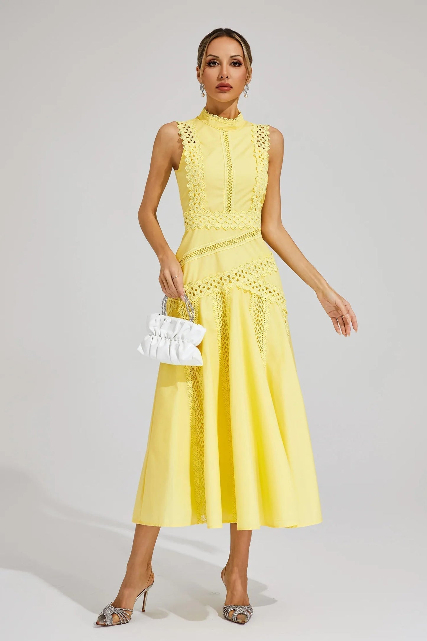 Robe Midi Sans Manches avec Détail Dentelle pour Femme | Idéale pour les Événements et Occasions d’Été