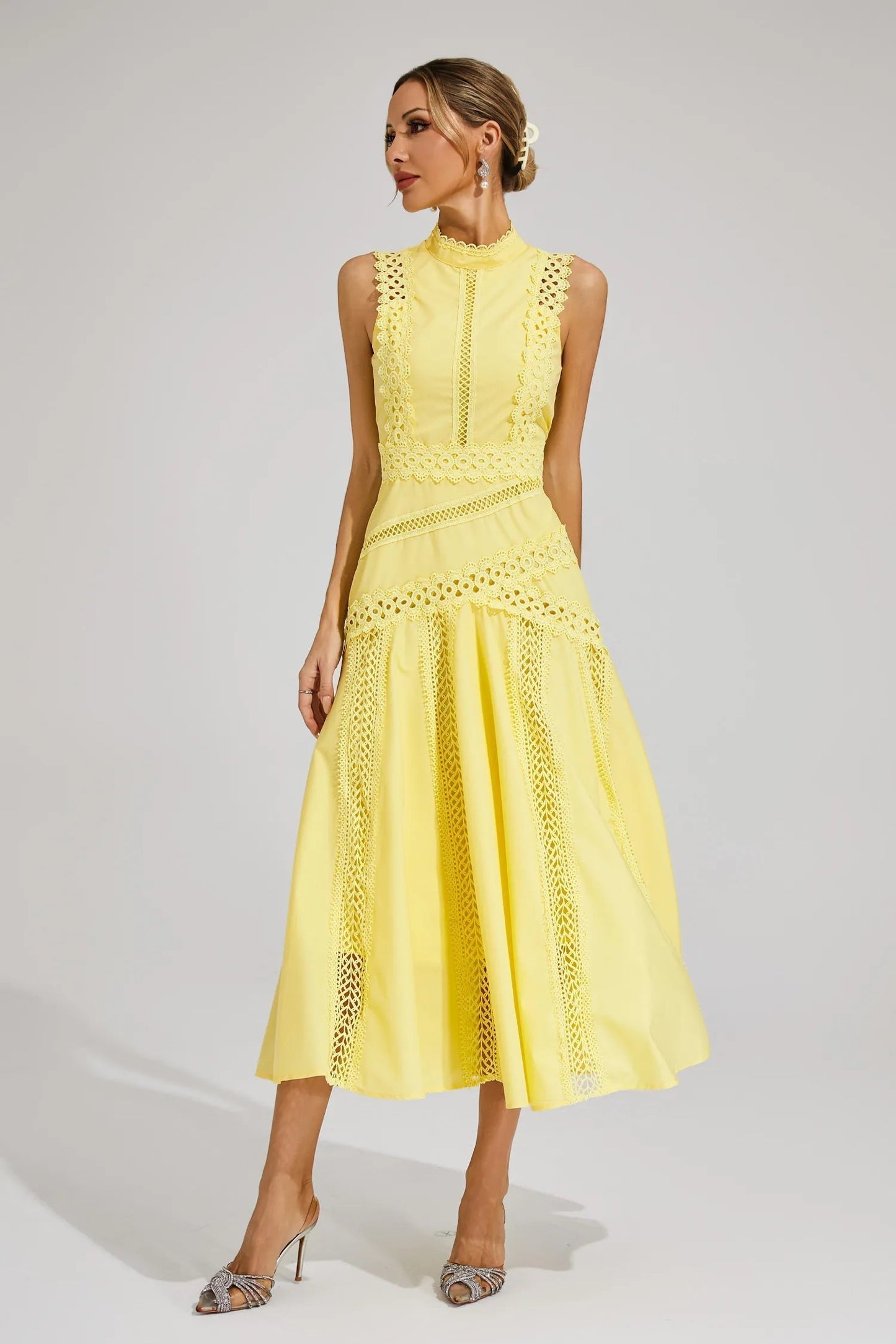 Robe Midi Sans Manches avec Détail Dentelle pour Femme | Idéale pour les Événements et Occasions d’Été