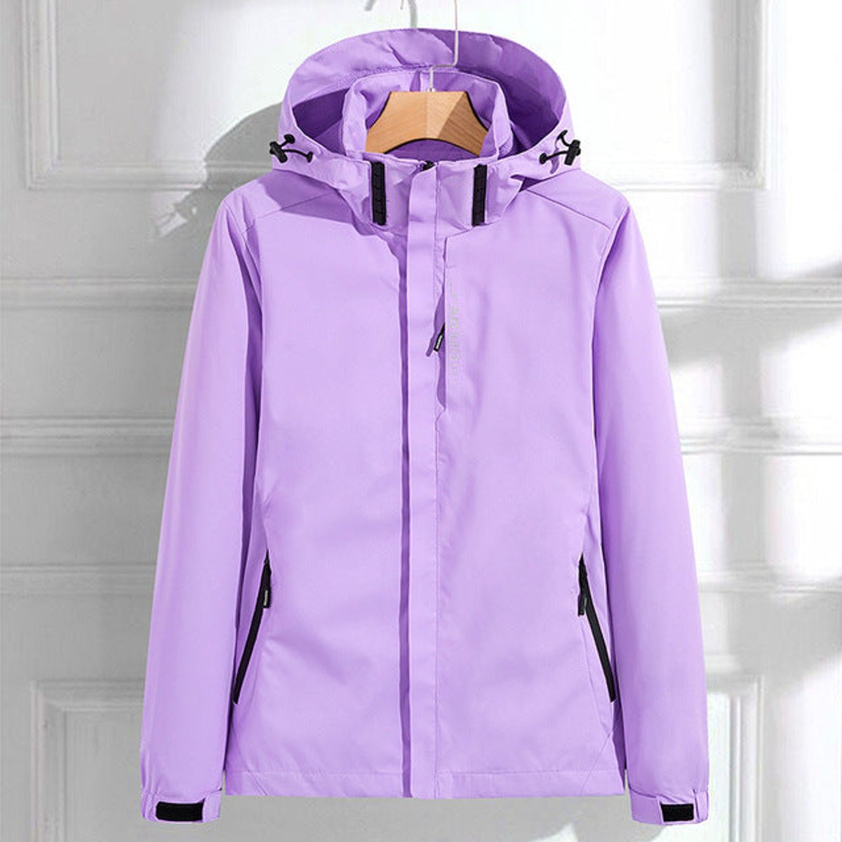 Veste à capuche avec poches zippées pour femme | Idéal pour les sorties en extérieur