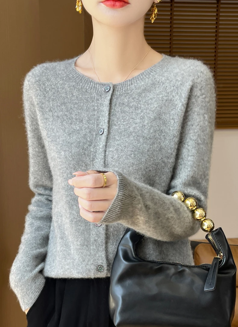 Cardigan à col rond avec fermeture boutonnée pour femme | Idéal pour l'automne