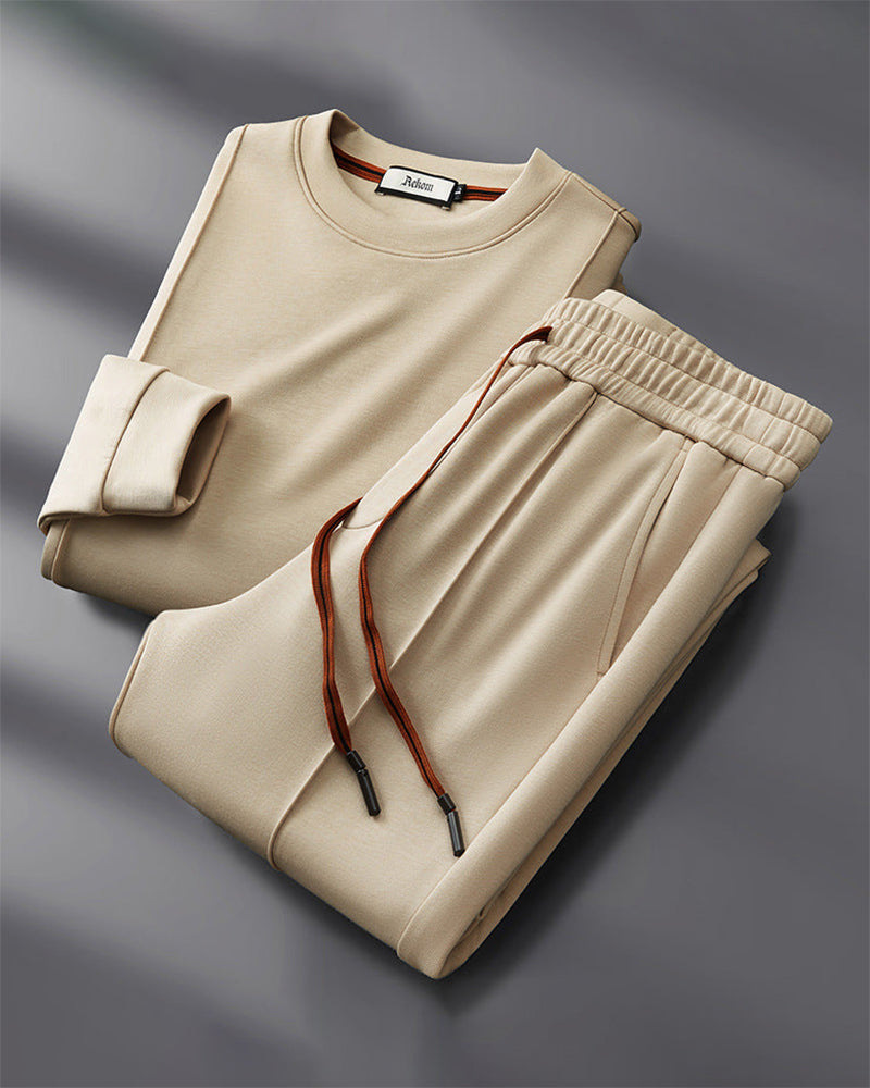 Ensemble Deux Pièces avec Haut Col Rond et Pantalon pour Homme | Idéal pour les Moments de Détente